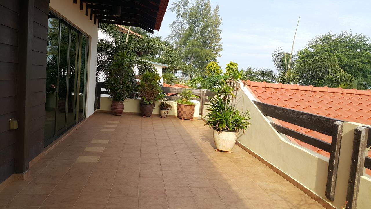 Melaka Beachfront Villa With Pool Eksteriør bilde